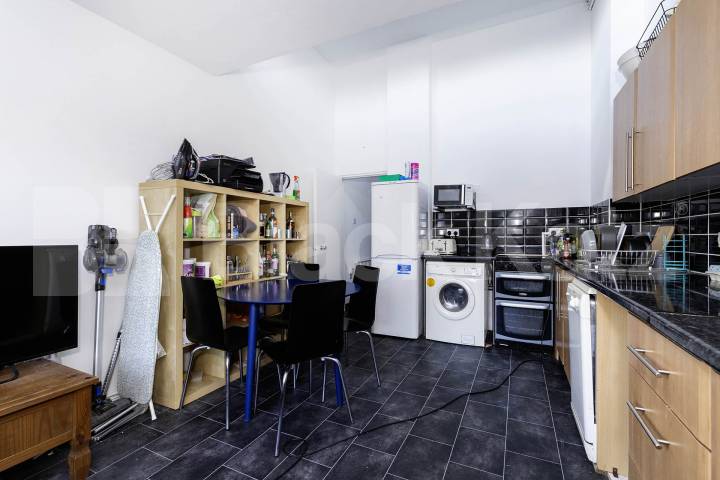 Modern Sharers Apartment Milman Road, Queens Park